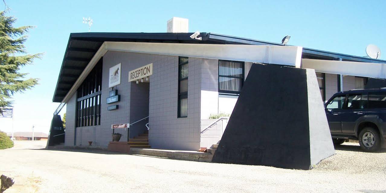 Snow Season Motor Inn Cooma Exterior photo